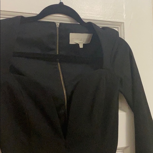 Black structured sweetheart neckline top - Picture 3 of 6